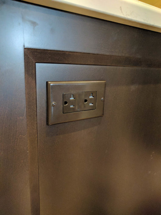 kitchen outlet in mississauga, ontario